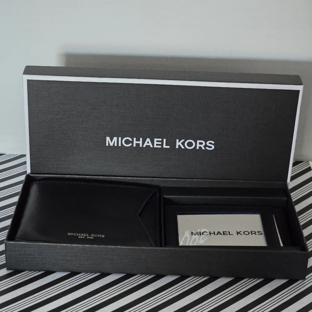 Michael Kors BLK/SAPPHIRE Billfold CC Box Set